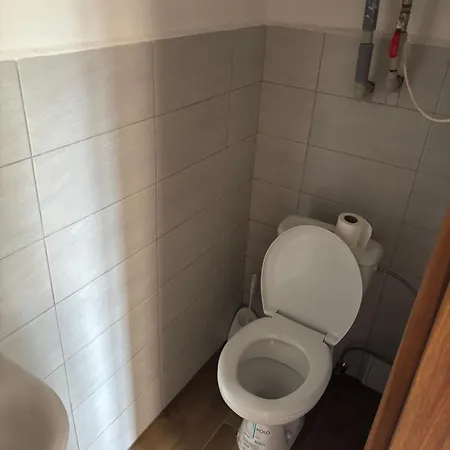 Na Spolocnom Dvore *