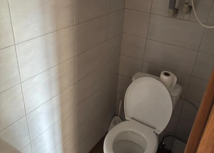 Na Spolocnom Dvore *